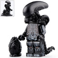 Alien with Ovomorph (Xenomorph Egg)